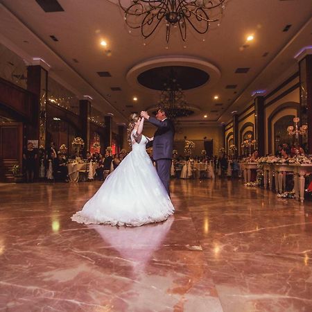 Grand Victoria Boutique Hotel Loja Kültér fotó