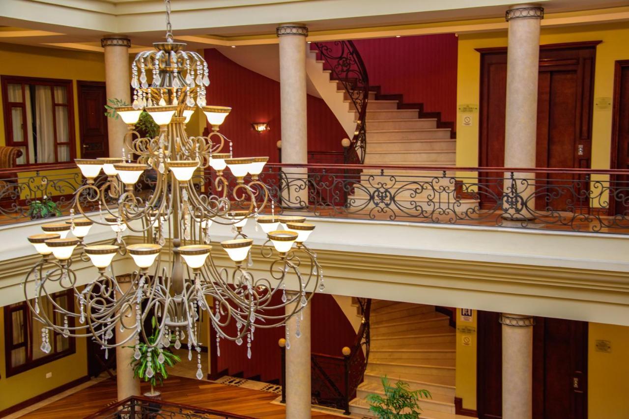 Grand Victoria Boutique Hotel Loja Kültér fotó