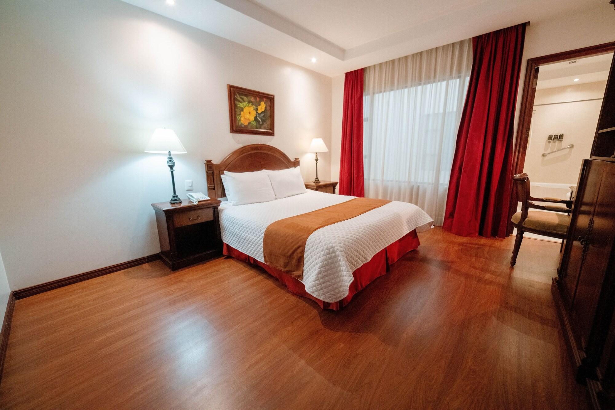 Grand Victoria Boutique Hotel Loja Kültér fotó
