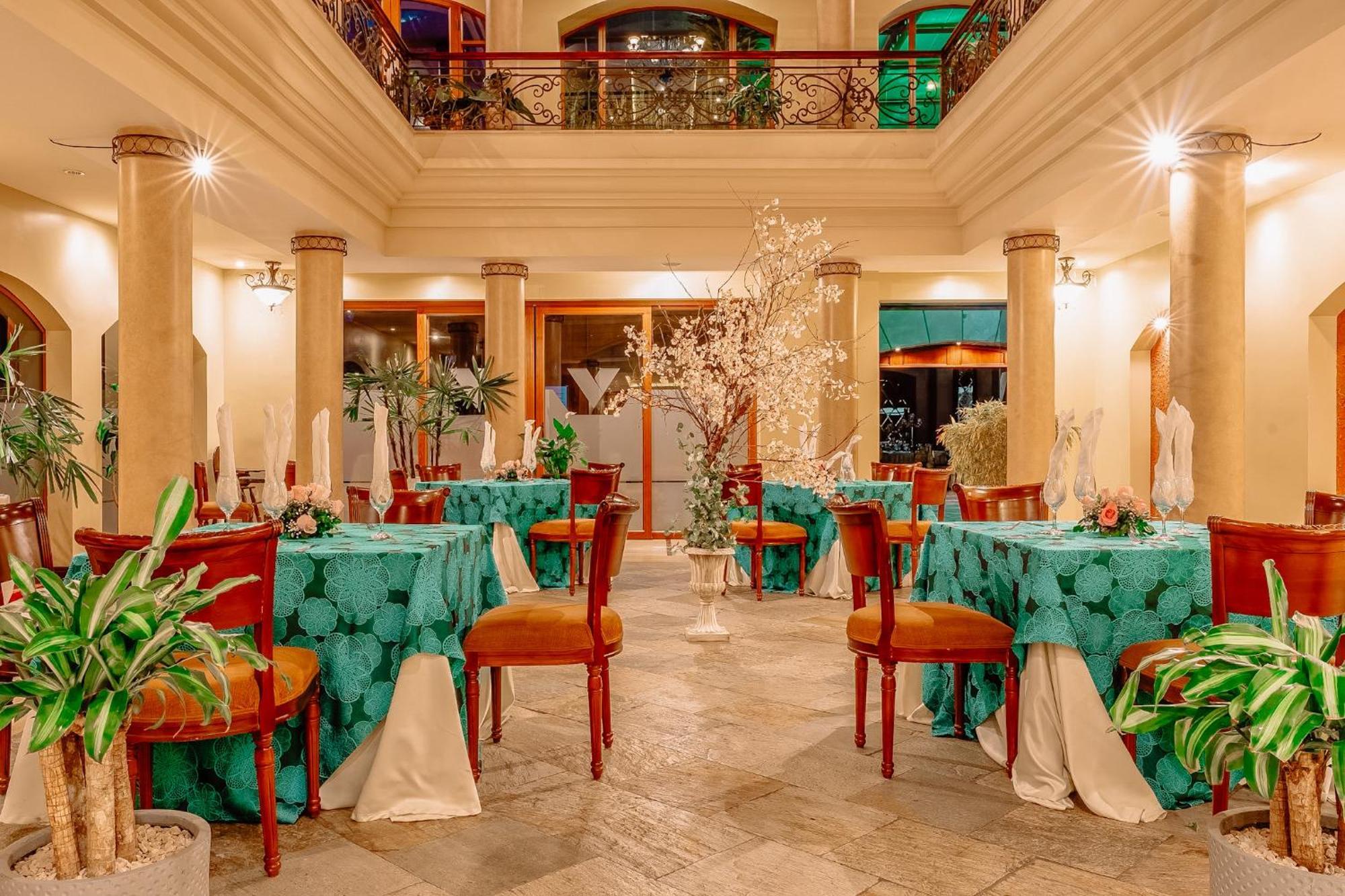 Grand Victoria Boutique Hotel Loja Kültér fotó