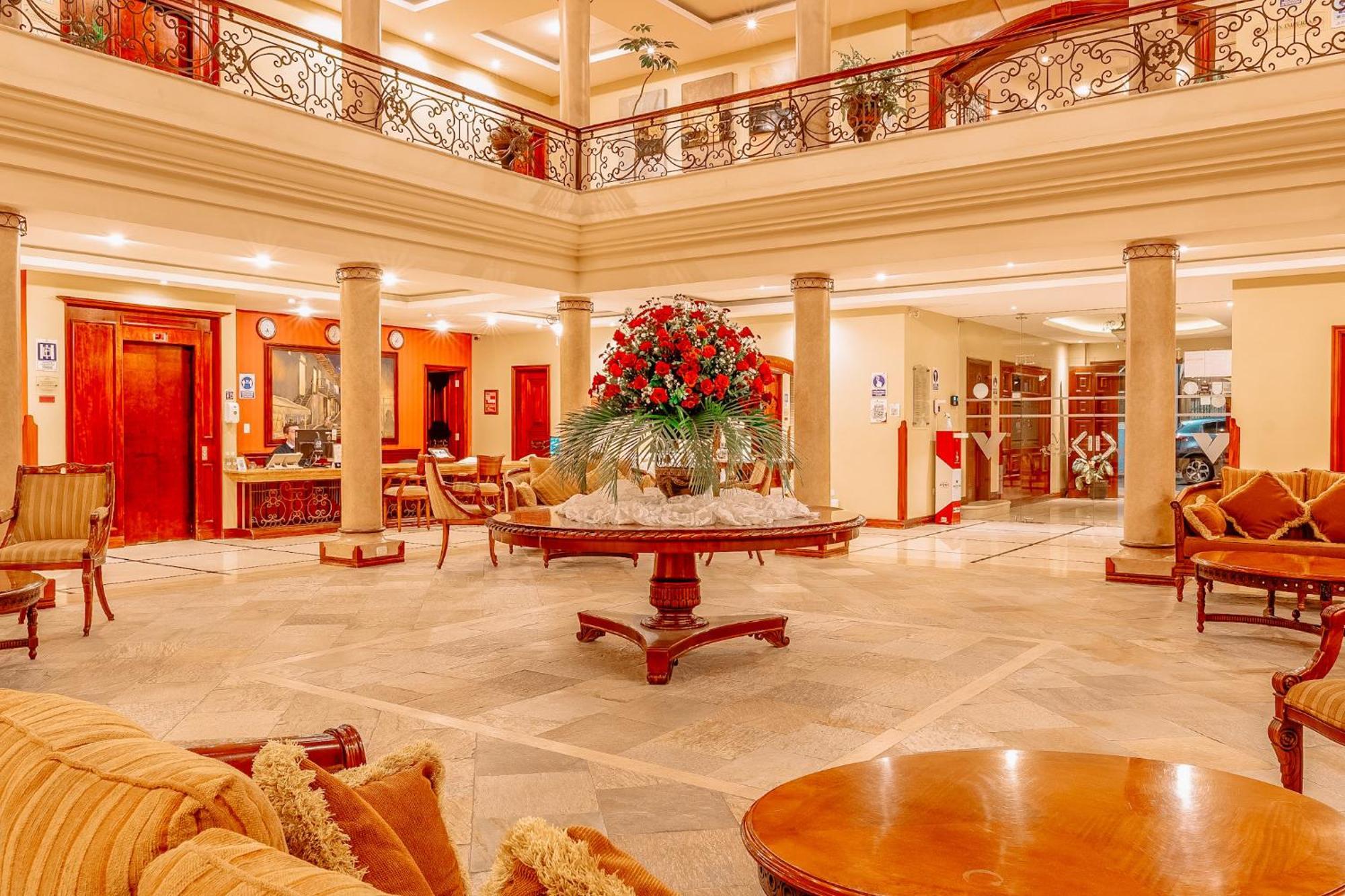 Grand Victoria Boutique Hotel Loja Kültér fotó