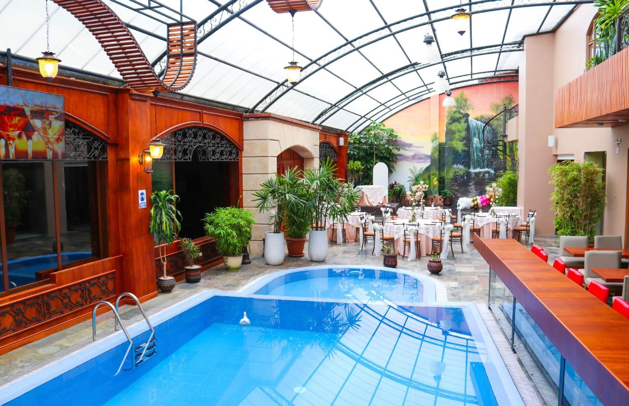 Grand Victoria Boutique Hotel Loja Kültér fotó